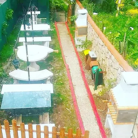 Txoko Maitea Pentsioa Guest house *