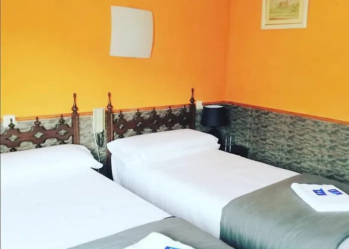 Txoko Maitea Pentsioa Guest house *