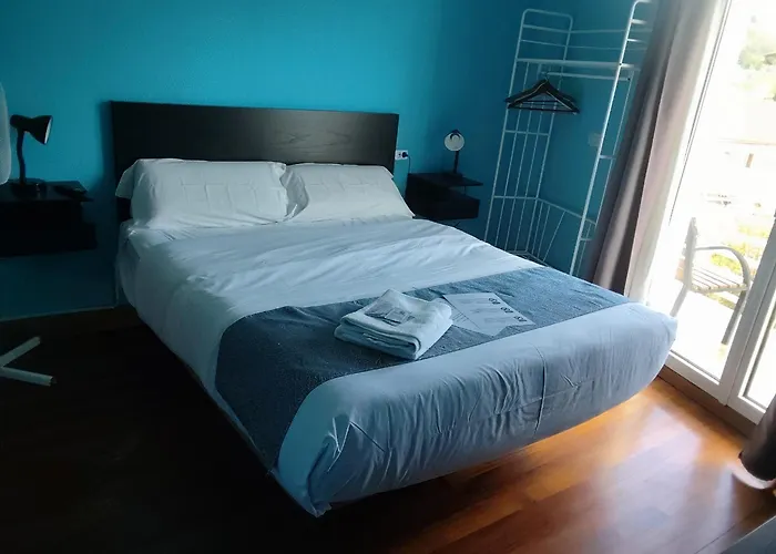 Txoko Maitea Pentsioa Guest house *